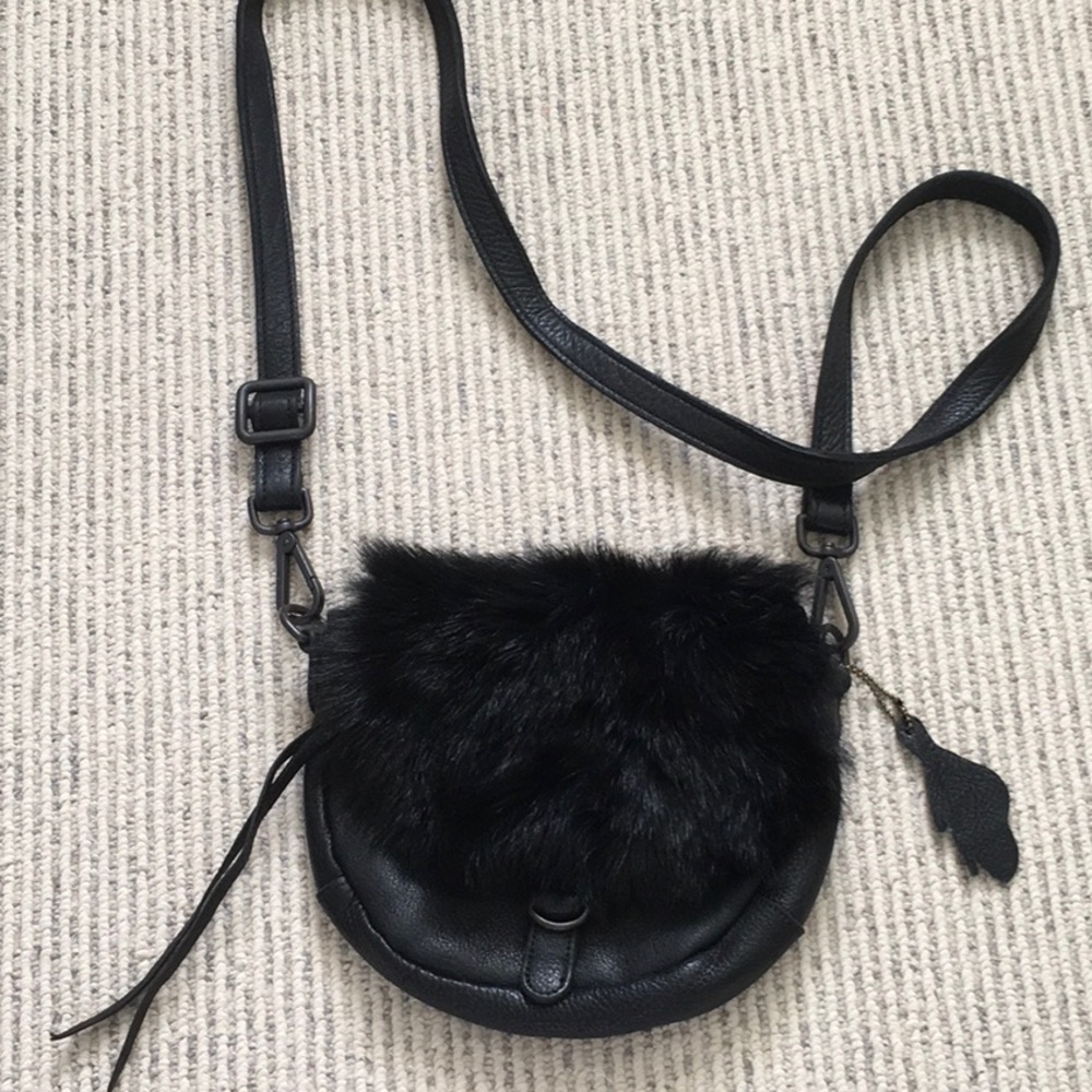 💖 2 for $70 💖 Rare ROOTS small bag real fur